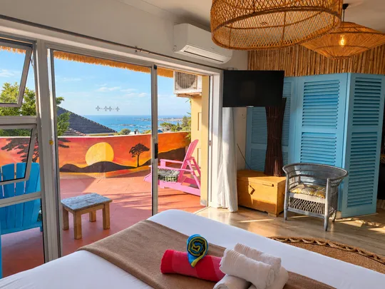 From the bed to the terrace and sea